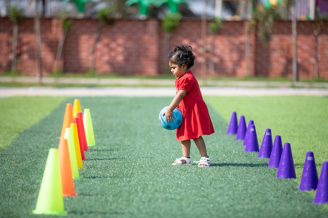 中国女足2-3苏格兰女足，张琳艳、吴澄舒互相传射，豪厄特吊射双响